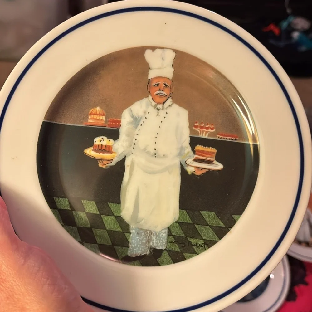 Williams Sonoma Chef Series 7 7/8 salad/dessert Plate. Set of 6.
